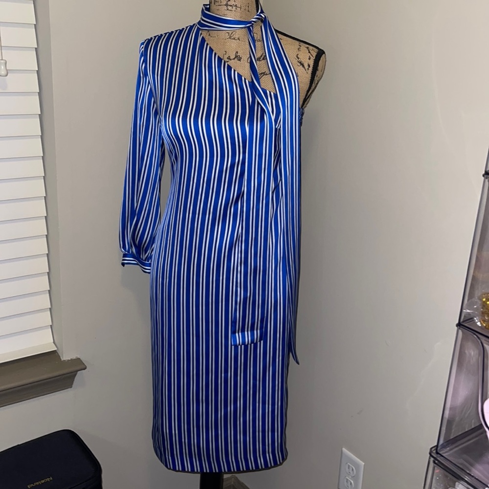Beautiful 😍🔥💙💙💙 One-shoulder Banana Republic Striped Statement Dress - Picture 5 of 12